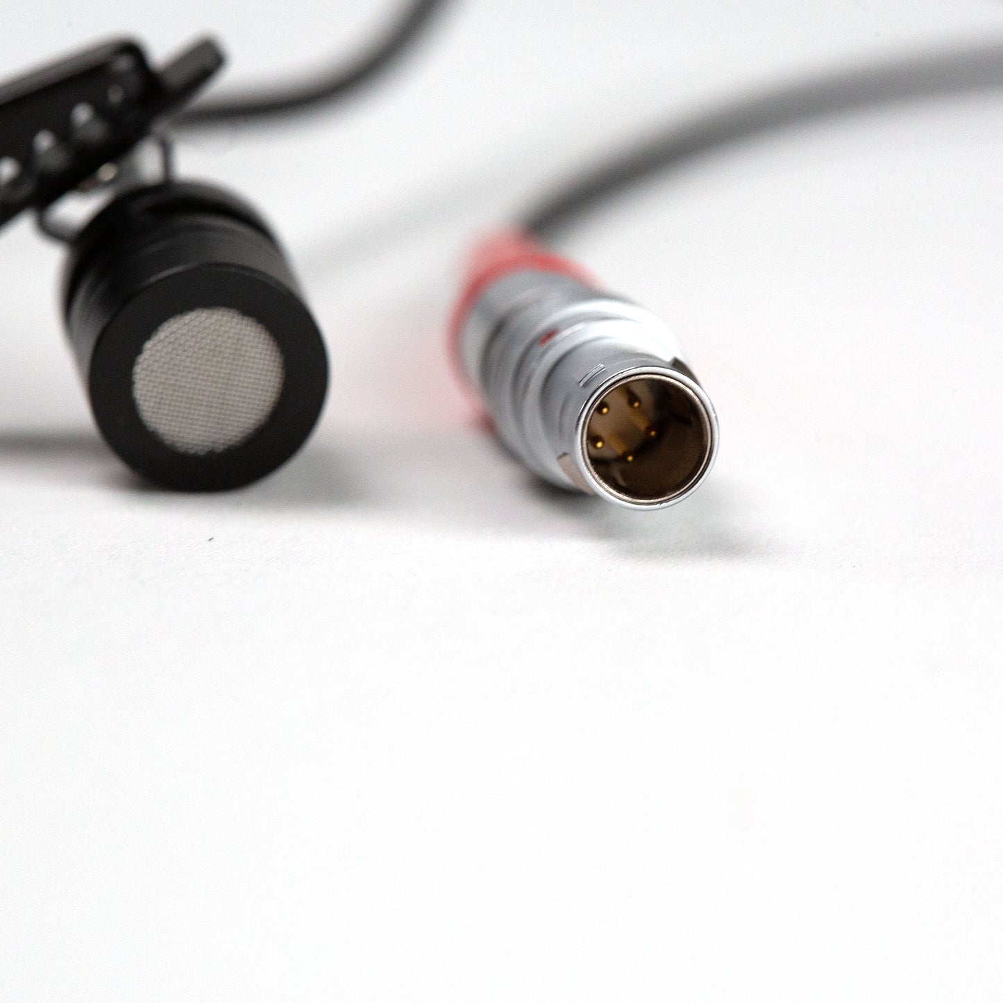 LTC-OUT35/MIC - Timecode cable with microphone for scratch track/transcription track